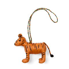 'd & Charmed - Raffia Tiger S5